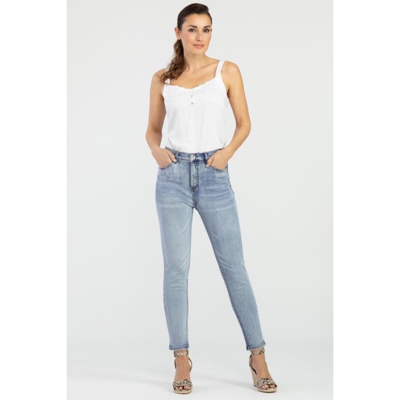 BNWT Tribal High Waist Crop Skinny Jeans - Picture 1 of 9